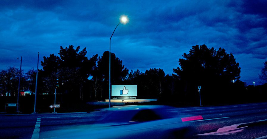 Here's a Look Inside Facebook's Data Wars - The New York Times