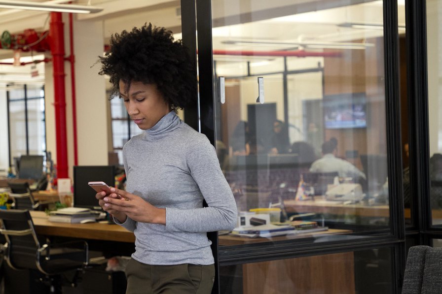 How Technology Hijacks People’s Minds