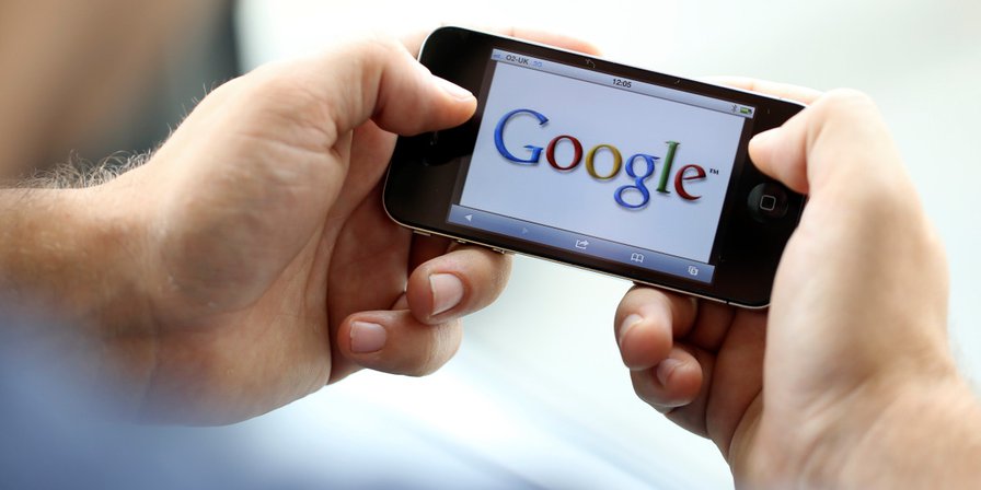 Is Google's AMP project better than Facebook Instant Articles?
