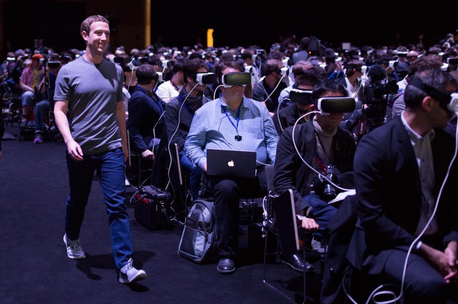 Facebook Versus the Media